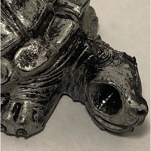 Vintage Turtle figurine painted Black and silver Made in Italy - Picture 5 of 15